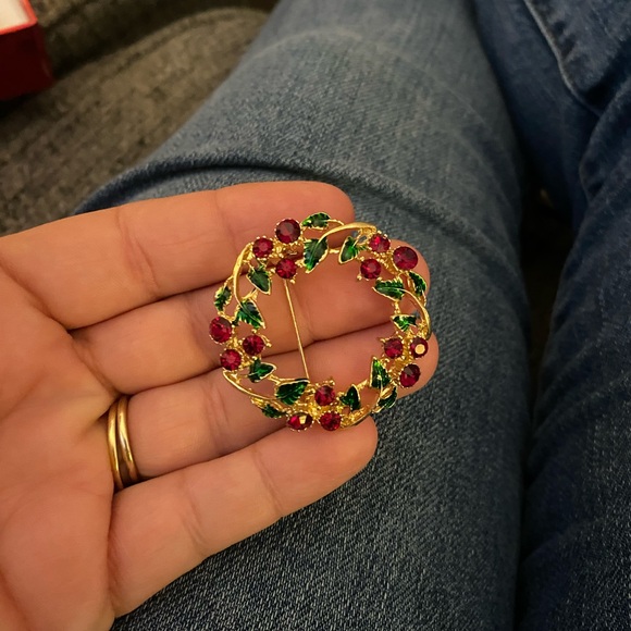 Brooch - Picture 2 of 4